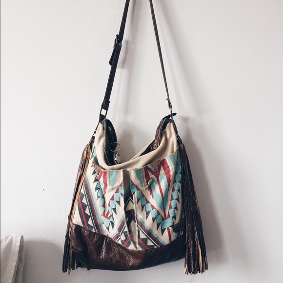 billabong crossbody bag